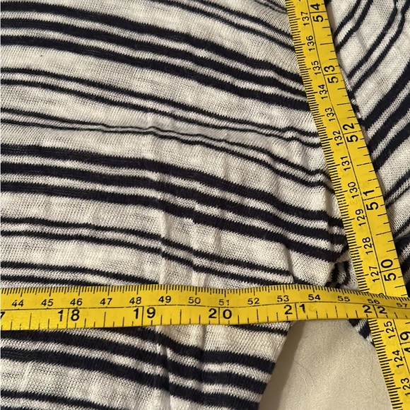 2 ladies size Large Long Sleeve Tops - Picture 6 of 9